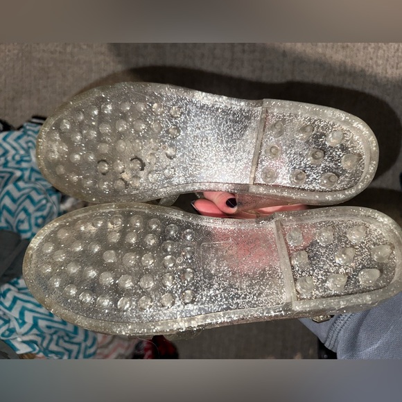 Sandals - Picture 2 of 2